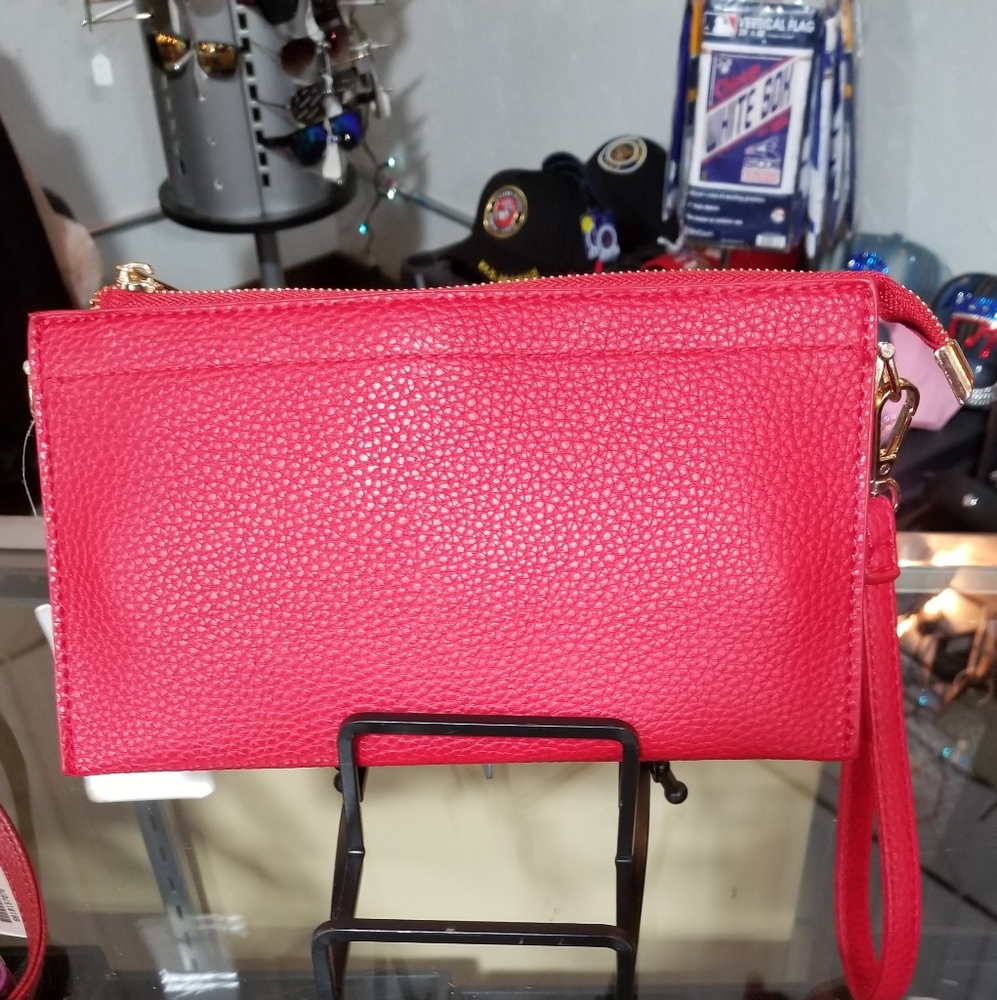 Women's Vegan crossbody and wristlet purses.